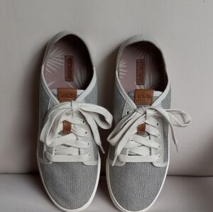 OLUKAI Gray and White Knit Sneakers with Leather Accents